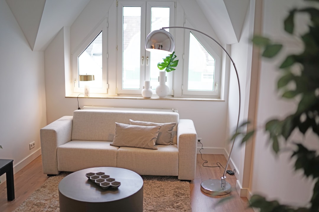Photo mushroom arc floor lamp
